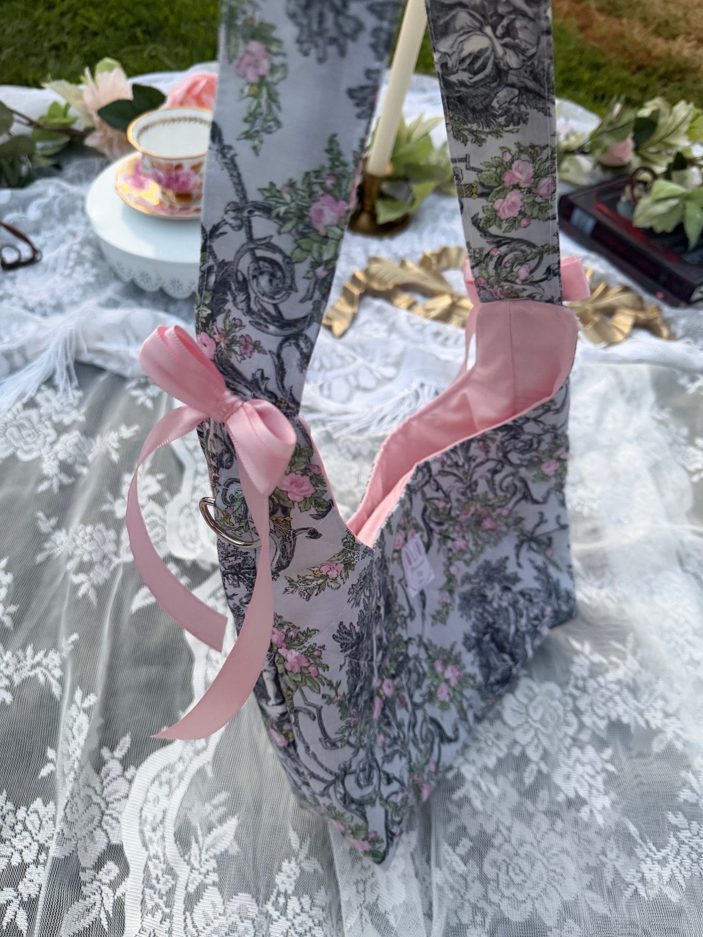 Briar Rose Shoulder Bag