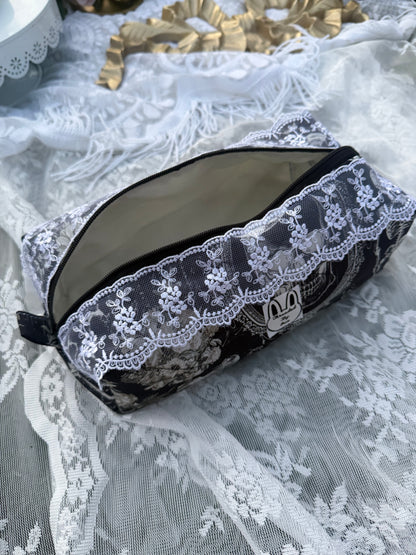 The Raven's Messenger Everything pouch