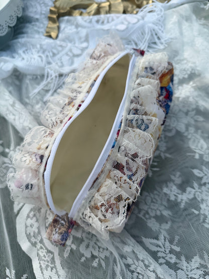 Stuck In Wonderland Everything Pouch