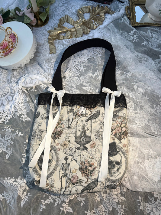 The Raven Messenger Bag (Cream)