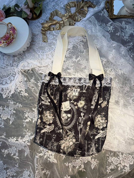 The Raven's Messenger Tote Bag (Black)